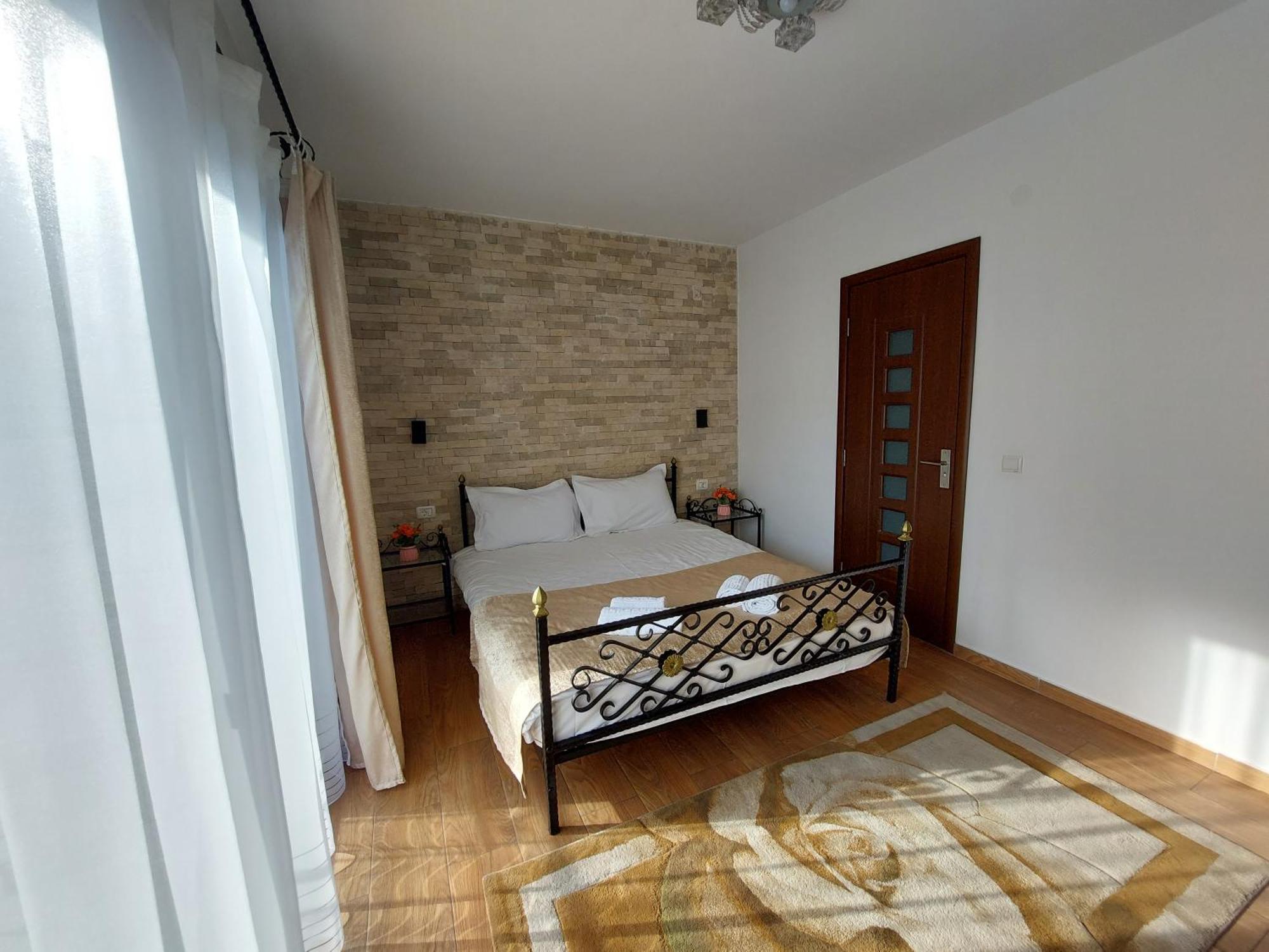 Fulg De Nea Hotel Sinaia Szoba fotó