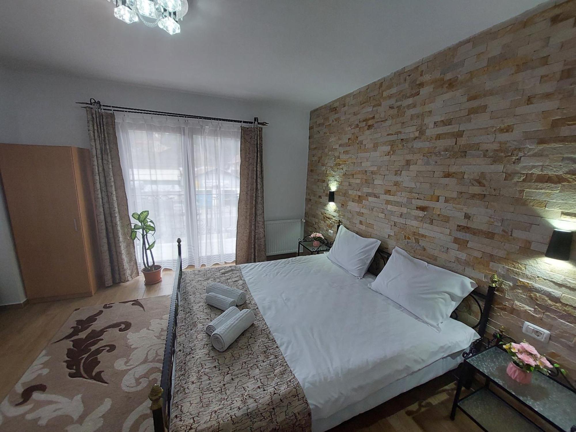 Fulg De Nea Hotel Sinaia Szoba fotó